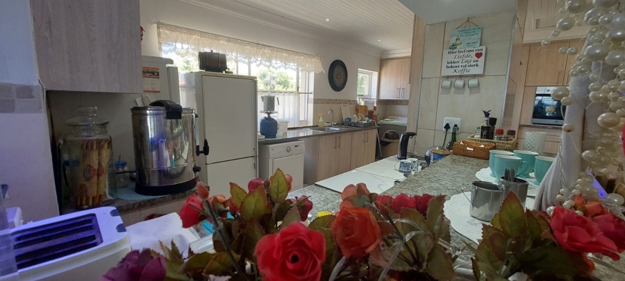 4 Bedroom Property for Sale in Wavecrest Eastern Cape